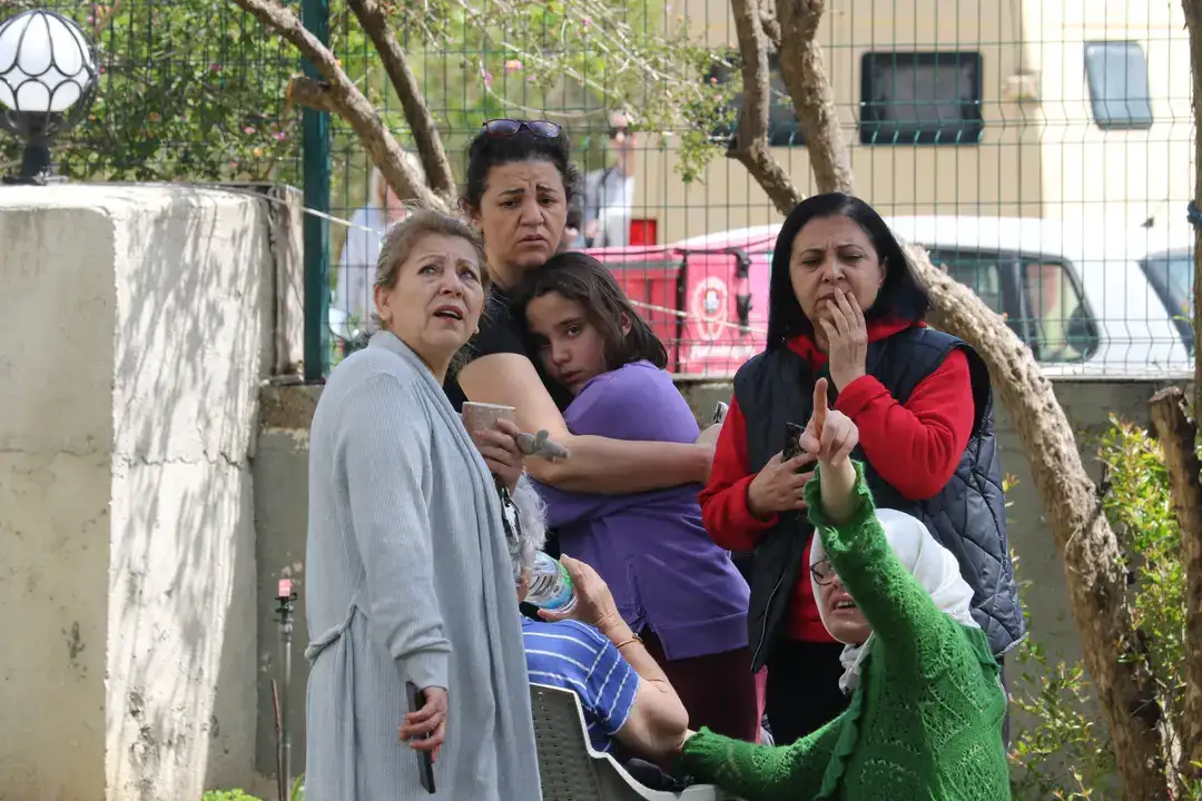 Antalya'nın Ünlü İşletmecisi Erdal Atılgan'ın Evinde Yangın Çıktı 8